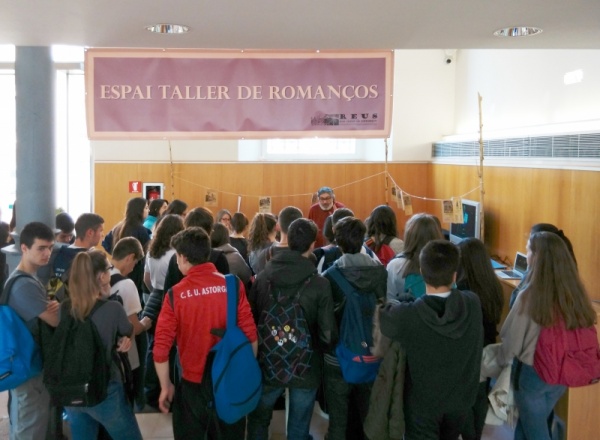El 23 d'abril, romanços a la plaça del Castell